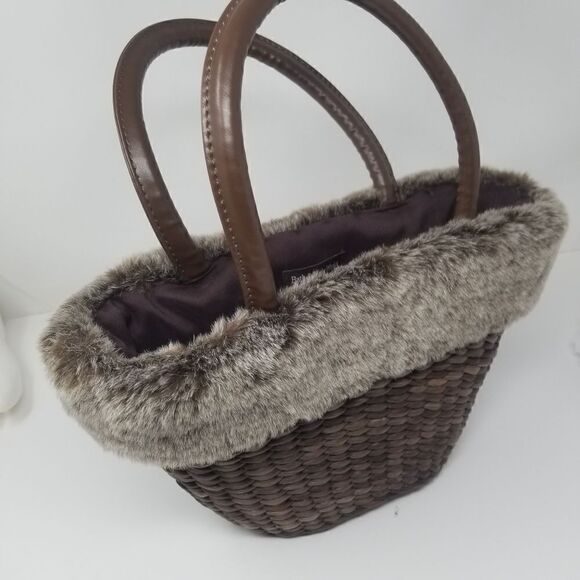 Cute Bath and Body Works hand bag. Brown wicker with faux fur accent. - Picture 11 of 13